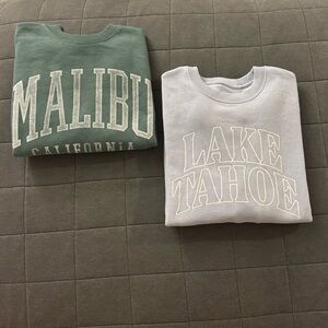 Bundle of 2 Hollister Crewnecks!